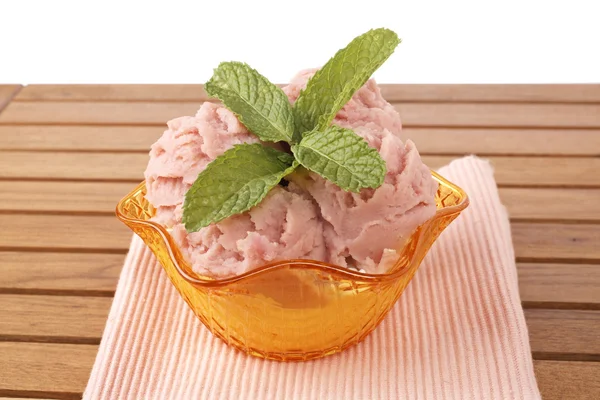 Delicious raspberries ice cream — Stock Photo, Image