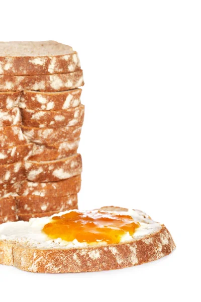 Toast met boter en perzik jam — Stockfoto