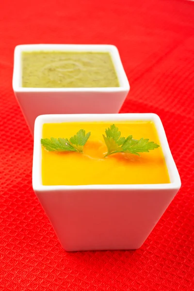 Purê de cenoura com salsa e espinafre — Fotografia de Stock