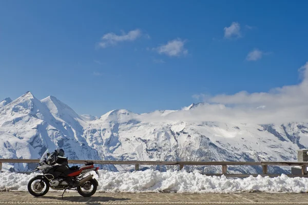 大格洛克纳山，奥地利的摩托车 — 图库照片