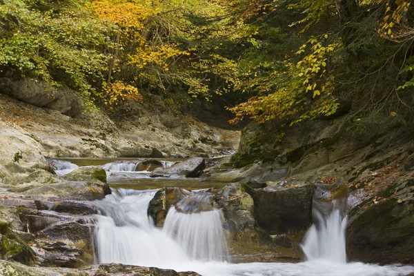 Cascate d'autunno — Foto Stock
