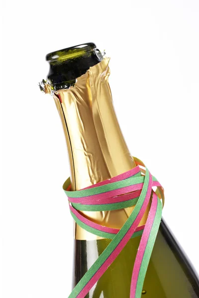 Открытая бутылка шампанского — стоковое фото