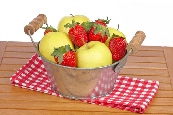 Bowl of strawberries and apples — Stock Photo, Image