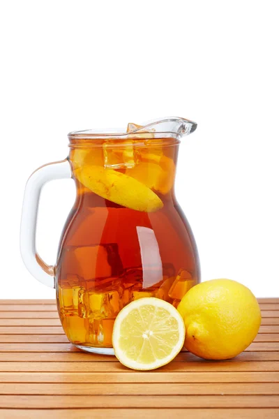 Ledový čaj s citrónovým džbánem — Stock fotografie