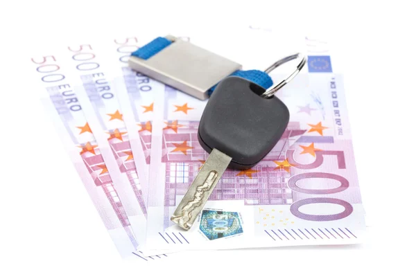Ключи от машины и евро — стоковое фото