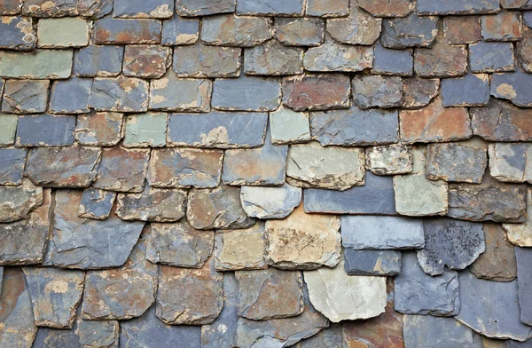 关闭的石板瓦屋顶瓷砖背景 — 图库照片