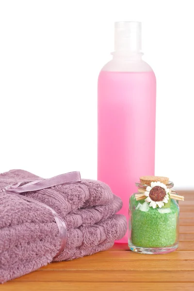 Πετσέτες και μπουκάλι σαπούνι — Φωτογραφία Αρχείου