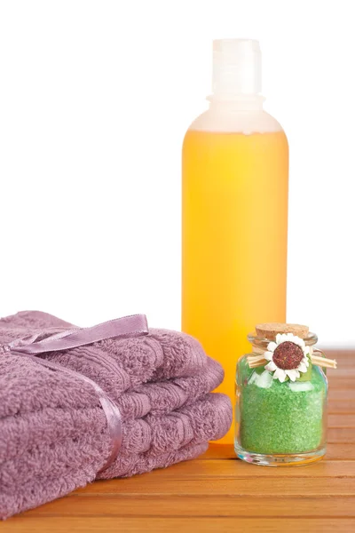 Handdoeken en zeep fles — Stockfoto