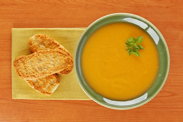 ほうれん草スープのクリーム — ストック写真