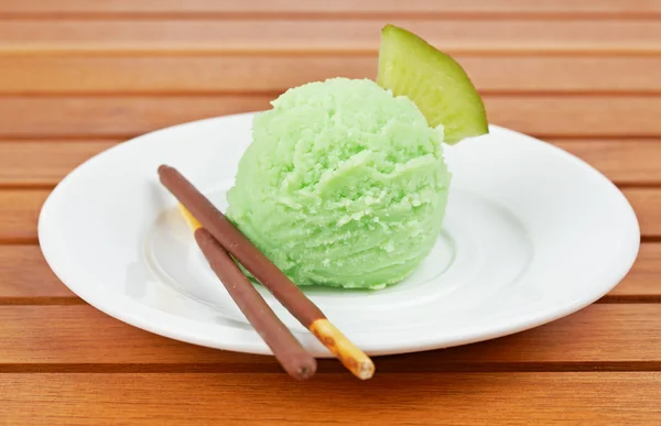 Kiwi ice cream — Stock Photo, Image