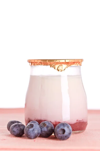 Yoghurt och färska blåbär — Stockfoto