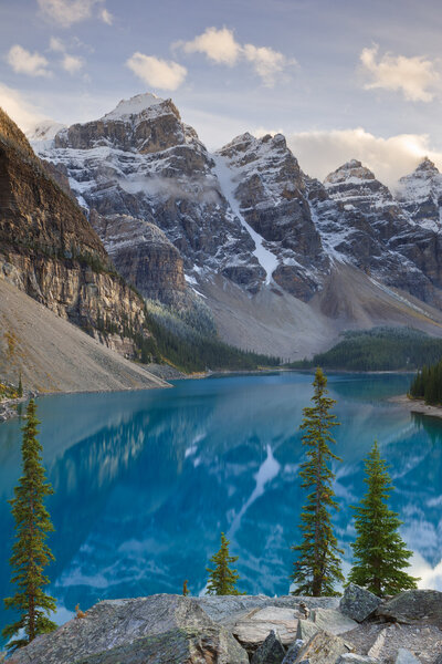 Wenkchemna Peaks and Moraine Lake