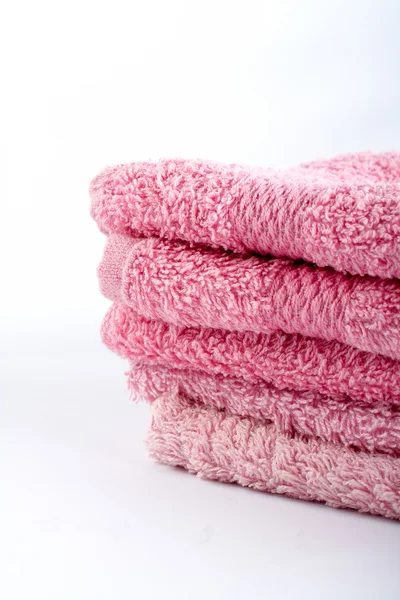 Asciugamani rosa impilati — Foto Stock