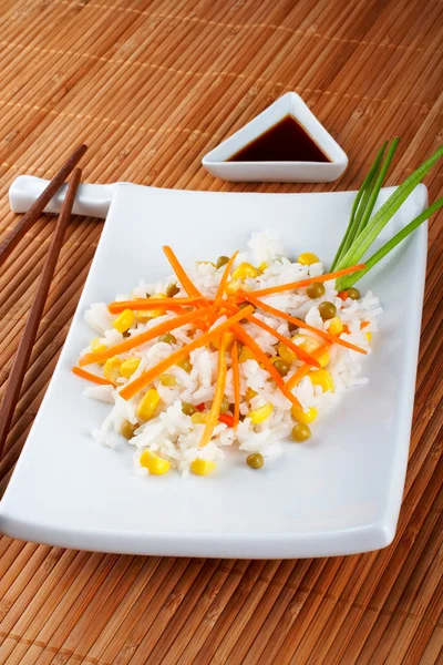 Pirinç salatası. — Stok fotoğraf