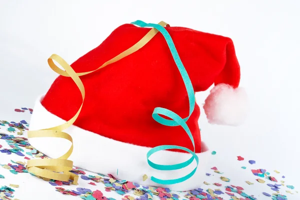 Boże Narodzenie kapelusz konfetti i wstążki — Zdjęcie stockowe
