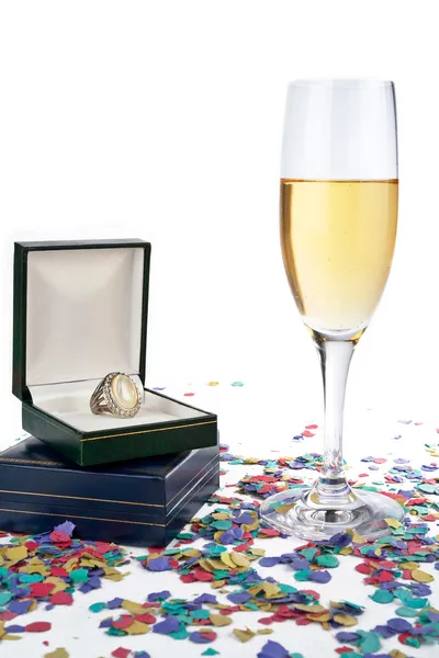 Champagneglas med ring Stockbild