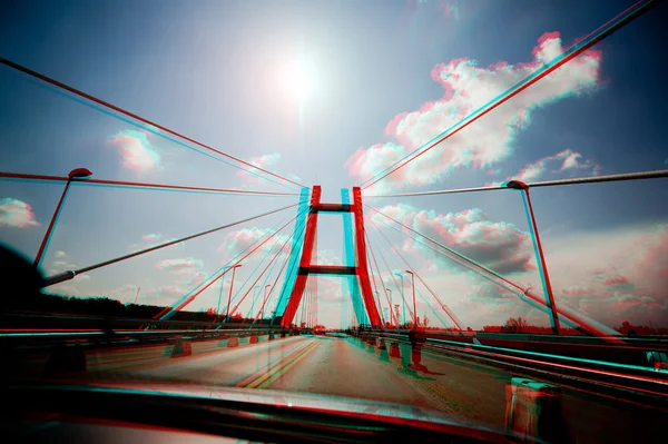 Traversarea podului suspendat - imagine stereoscopică 3-d — Fotografie, imagine de stoc