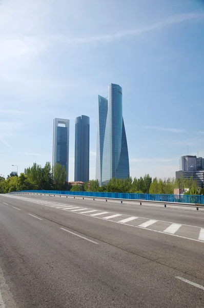 Asphalt and skyscrapers — Stock Photo, Image