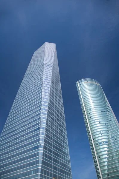 Couple of crystal skyscrapers — Stock Photo, Image