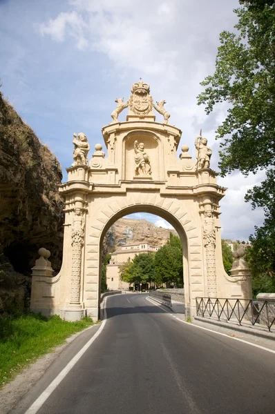 Porte monumentale à Ségovie — Photo