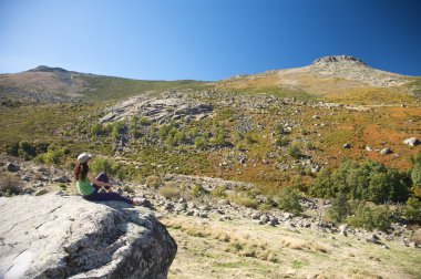 kadın ve tepe