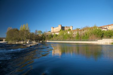 barco Köyü'nde Tormes Nehri