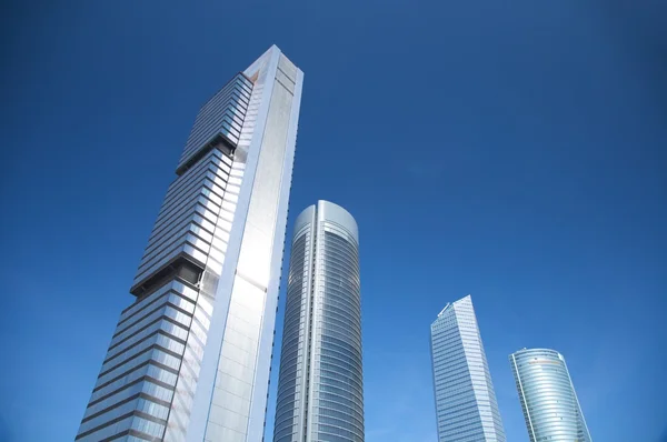Parte superior de cuatro rascacielos — Foto de Stock