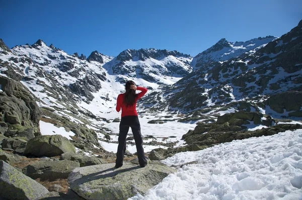 Toccando capelli a valle di neve — Foto Stock