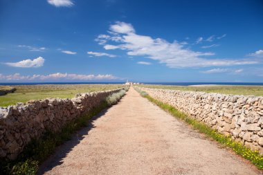 Deniz feneri için düz yol