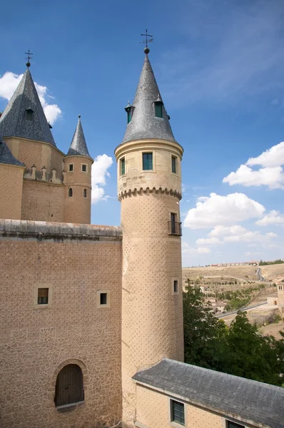 Права вежа замку Сеговія — стокове фото