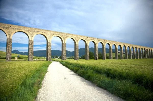 Aqueduto romano em pamplona — Fotografia de Stock