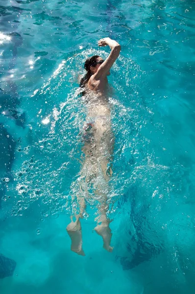 Nuoto veloce — Foto Stock