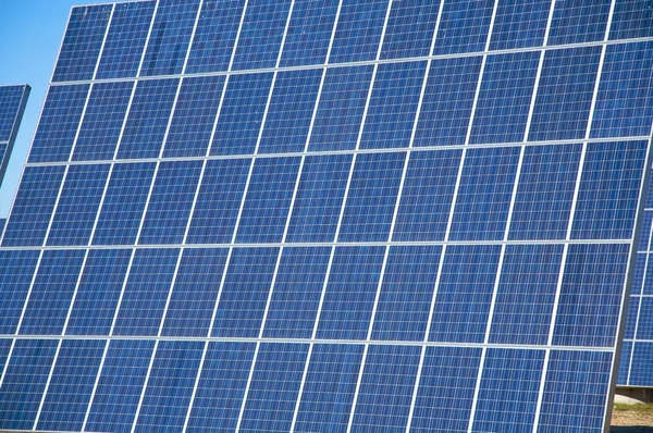 太阳能电池板详细信息 — 图库照片
