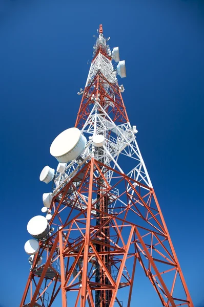 Telekommunikation tornet — Stockfoto
