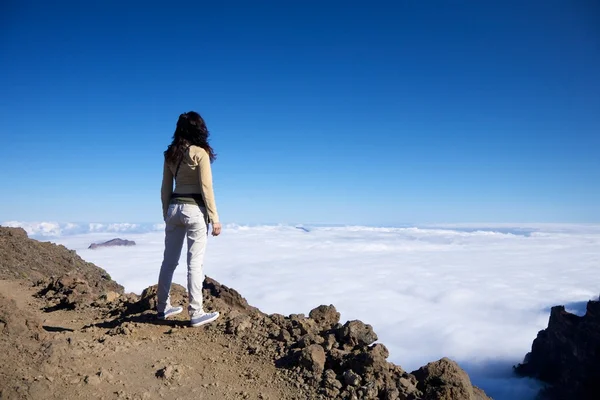 Frau an der Spitze von La Palma — Stockfoto