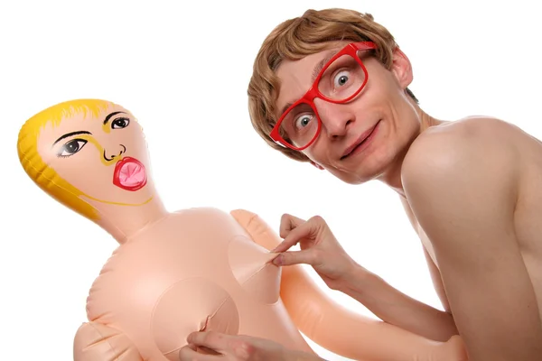 Man met een blow-up doll — Stockfoto
