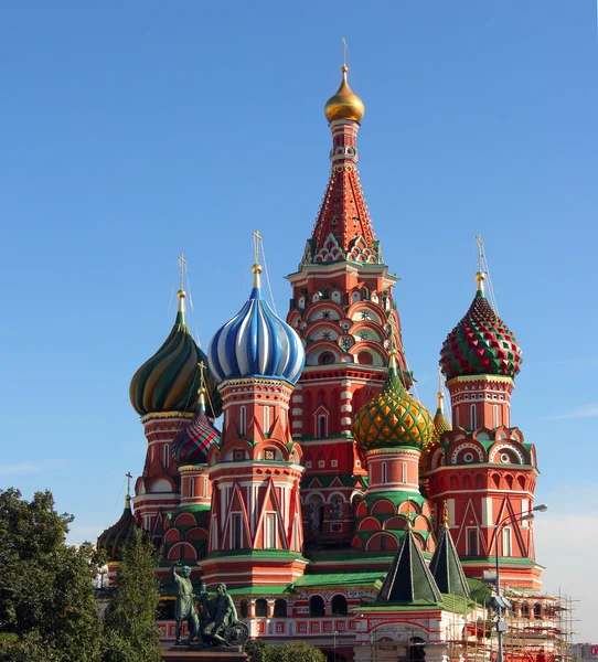 stock image The colorful St Basil Cathedral at the edge of the Kremlin in Moscow Russia