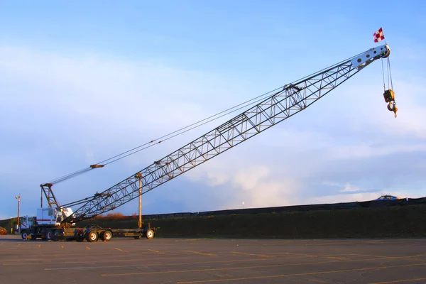 Long arm crane. — Stock Photo, Image