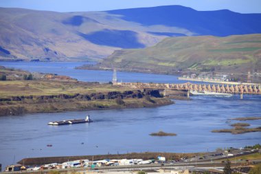 The Dalles dam & river, Oregon. clipart