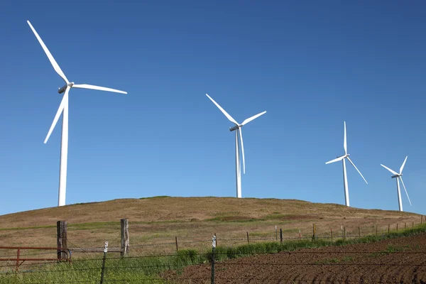 Технологии ветроэнергетики . — стоковое фото