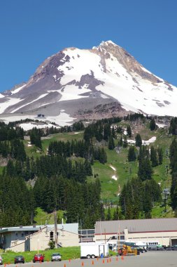 Mount hood, pacific northwest en yüksek zirvesi.