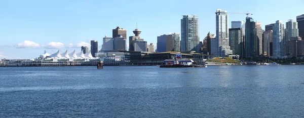 Vancouver bc waterkant skyline panorama. — Stockfoto
