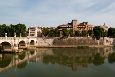 Roma'da tiber Nehri göster