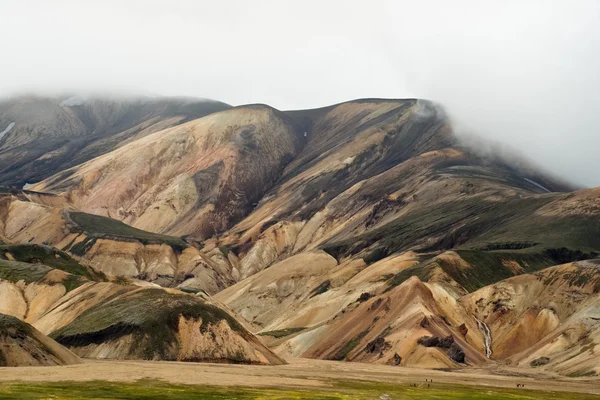 De kleurrijke bergen van landmannalaugar — Stockfoto