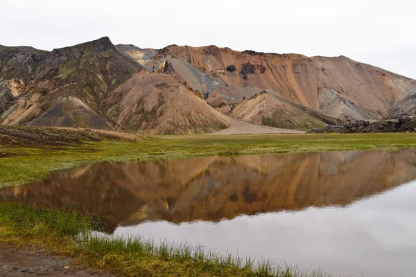 Las coloridas montañas de Landmannalaugar — Foto de Stock