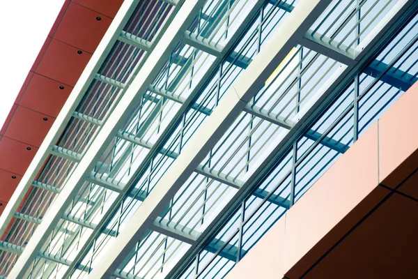 Arkitektoniska detaljer företags byggnad — Stockfoto