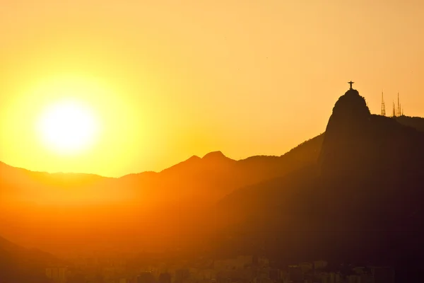 Zonsondergangen van Jezus en corcovado van sugar loaf berg — Stockfoto