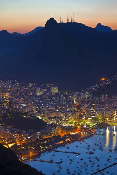 Vista notturna di Rio De Janeiro Brasile da Sugar Loaf Mountain — Foto Stock