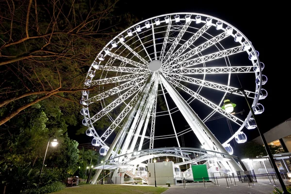 Ferris Wheel glowing at night — Stock Photo, Image