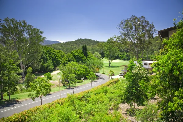 Golf Estate avec forrest et parcours — Photo